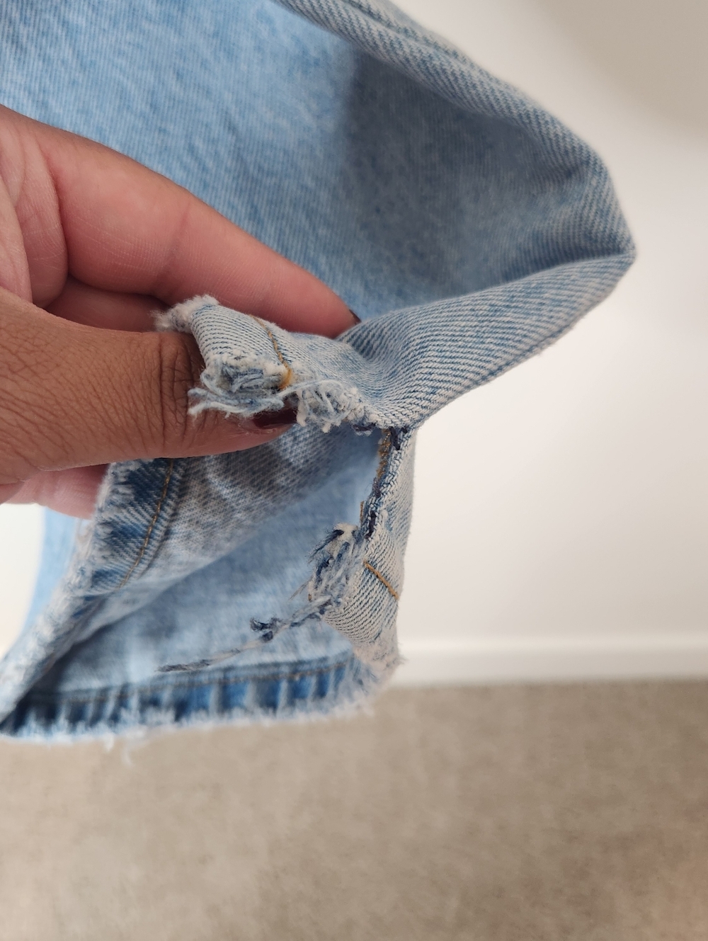 Levis 501 Premium Distressed Light Wash Distressed Jeans Size 27x30 - Picture 4 of 12